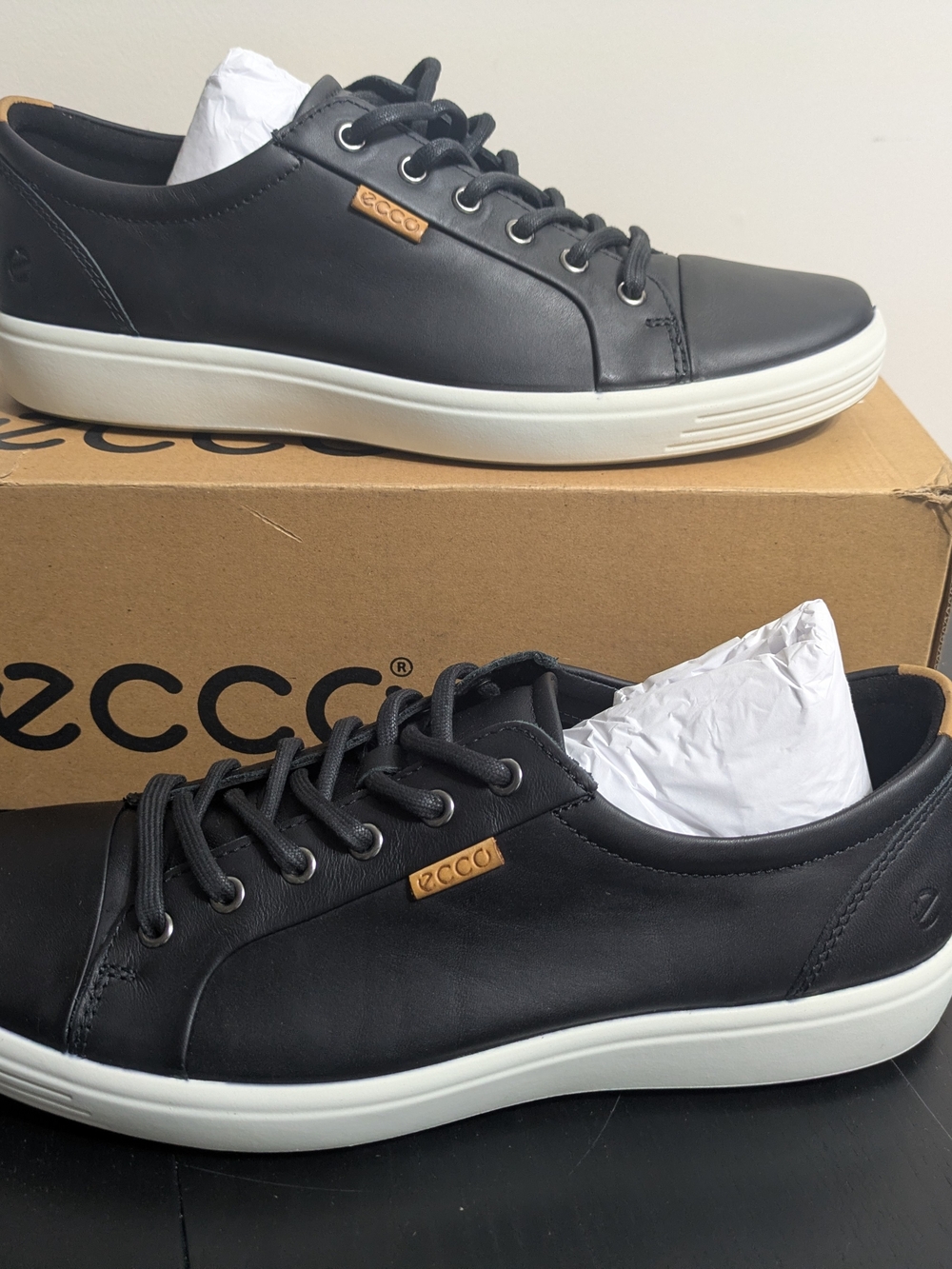 ECCO Soft 7  Black Leather Casual Sneakers - Size 11.5